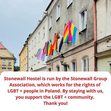 Hostel Stonewall - Self Check In Poznań Extérieur photo